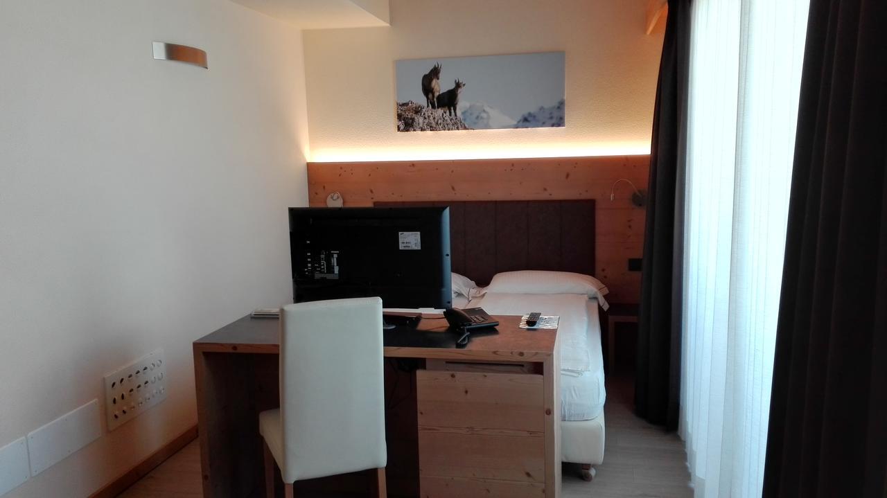 Hotel Silvestri Livigno Buitenkant foto