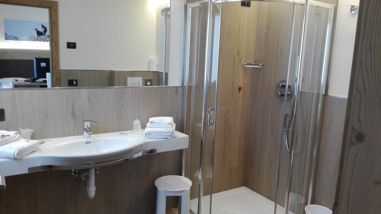 Hotel Silvestri Livigno Buitenkant foto